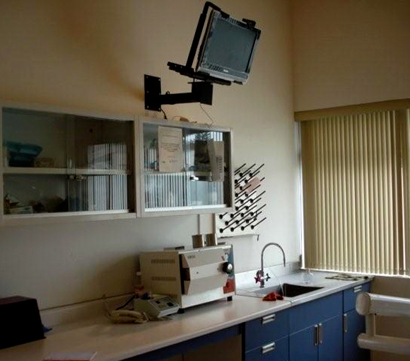 area-de-salud-clinicas-mano-amiga