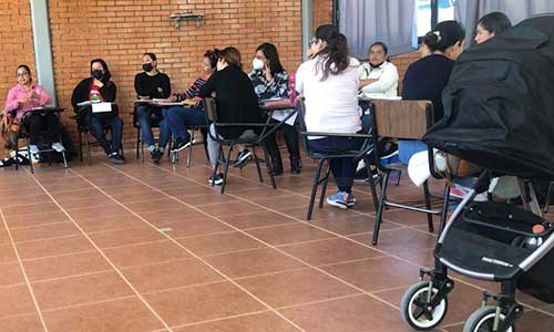 colegios-mano-amigajornada-de-salud-en-mano-amiga-villas-de-san-juan-familias